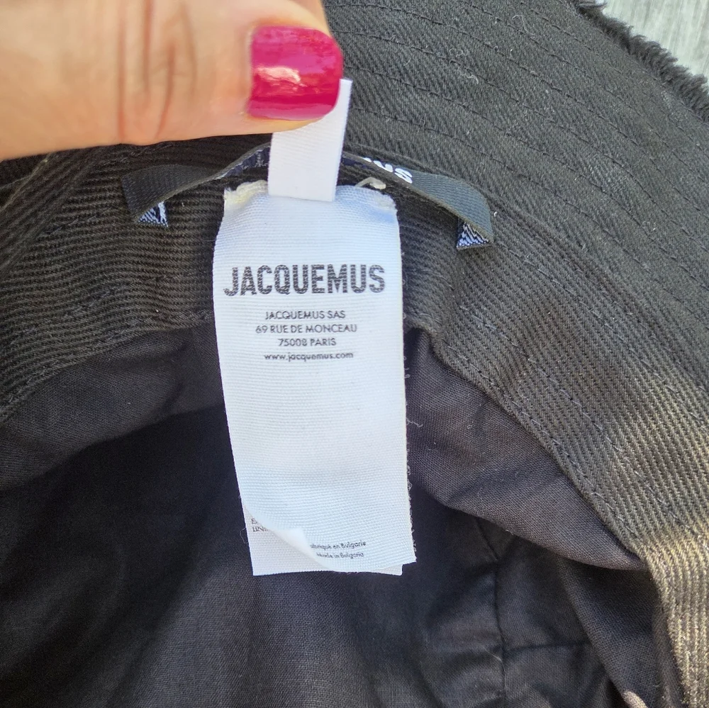 Jacquemus Black Bucket Hat - Picture 6 of 9